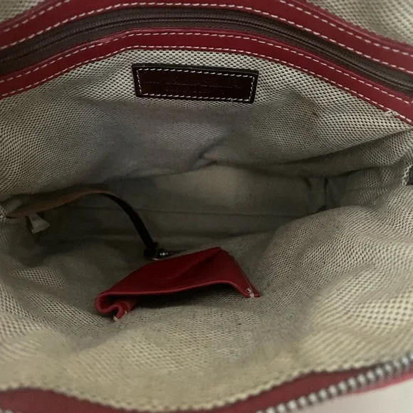 Genuine Vintage Dooney & Bourke Red Leather Pebbled Classic Zip Backpack - Picture 7 of 9